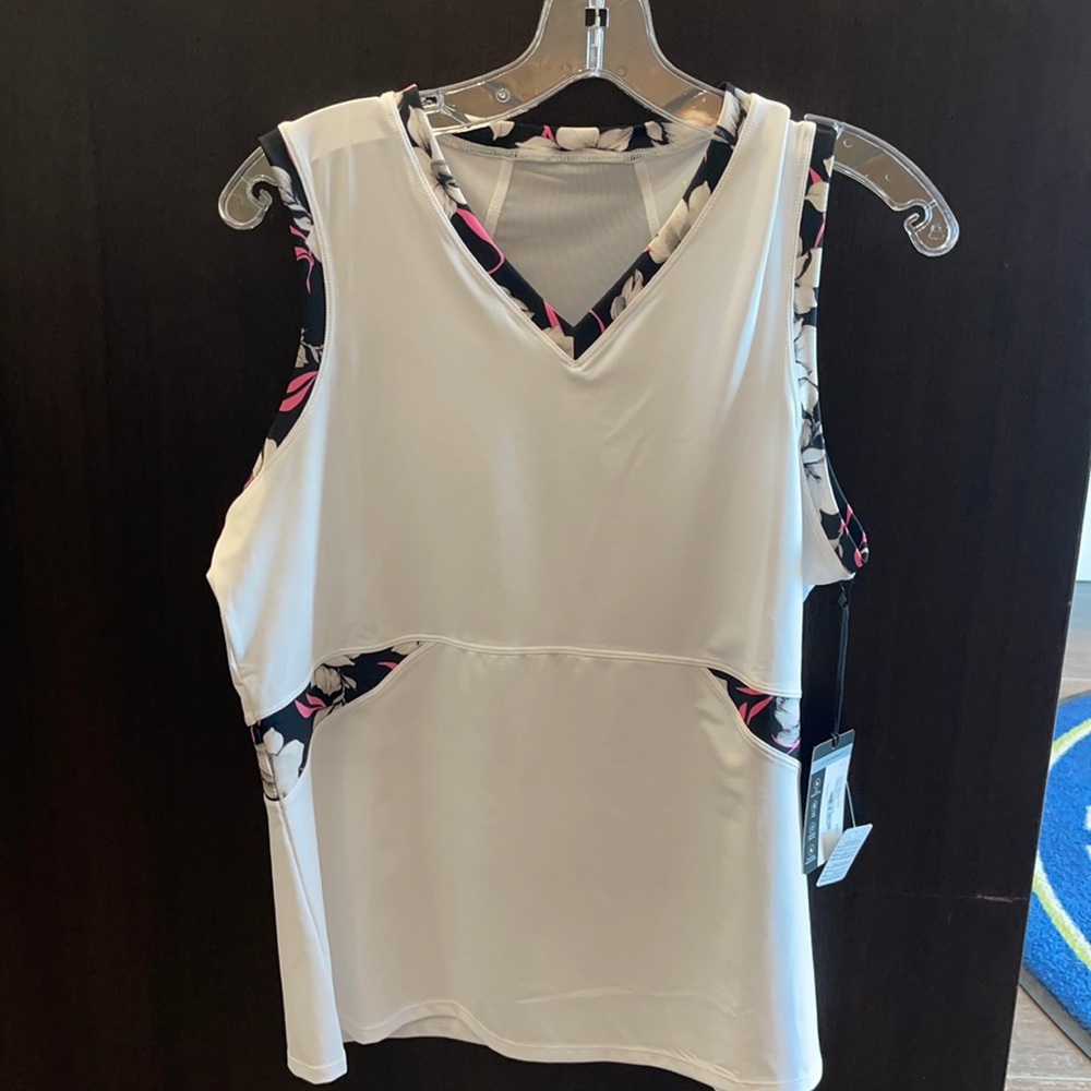 Tail tennis tank